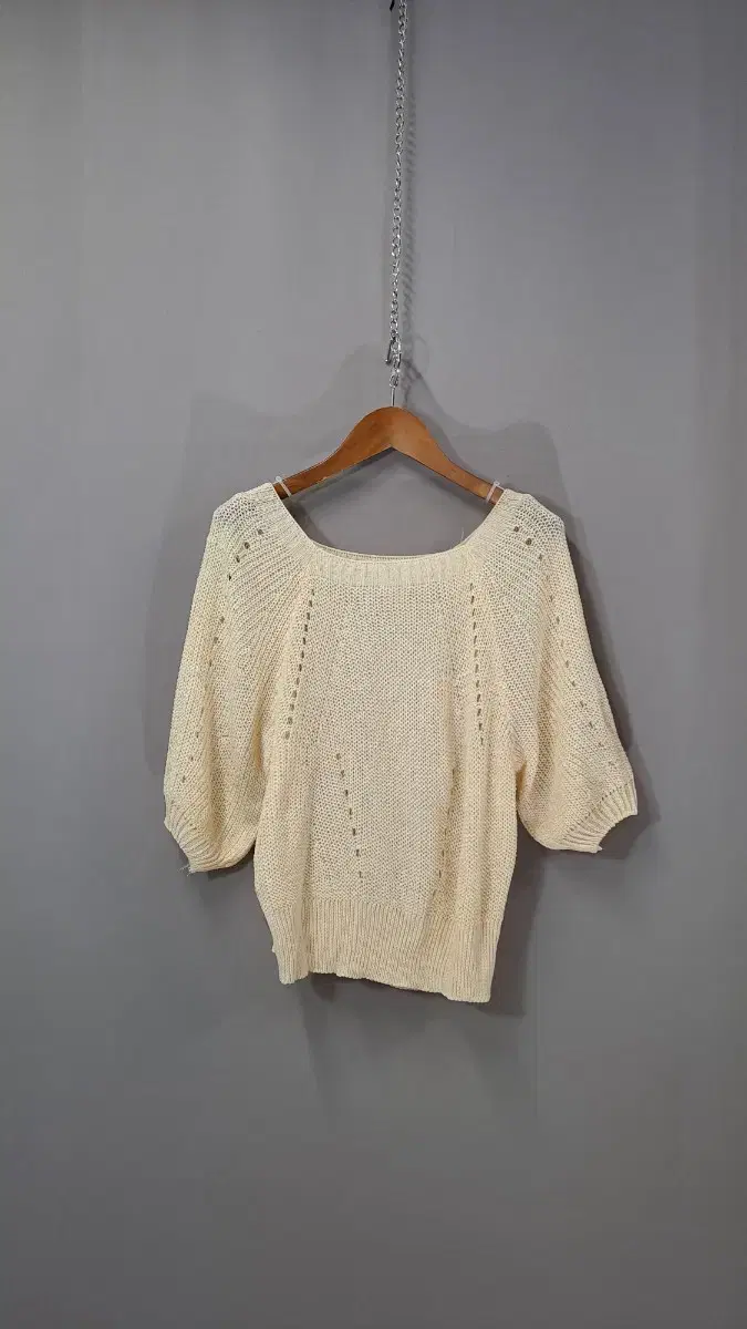 Square-neck funky sleeve knit nh