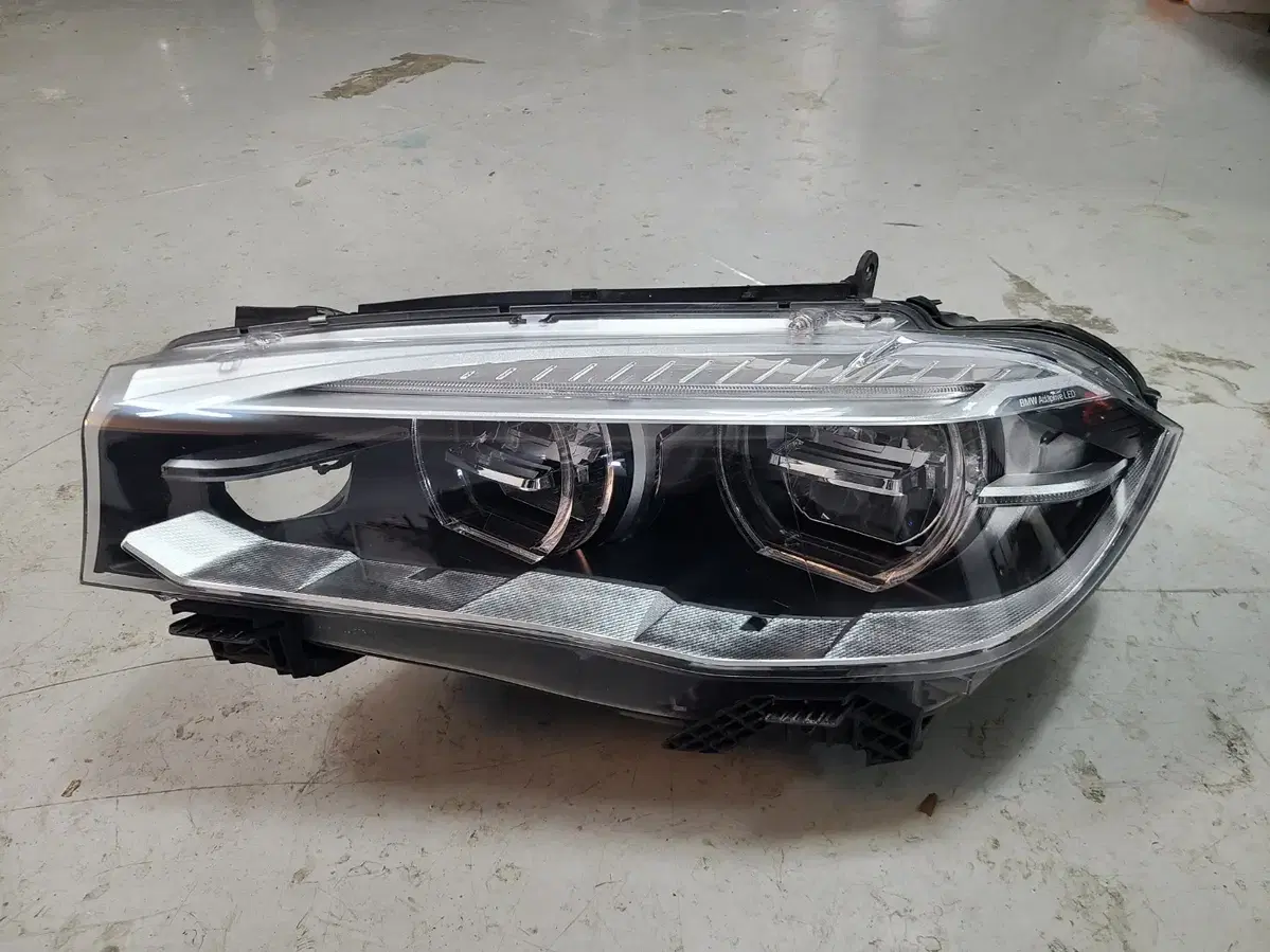 BMW F15 F16 X5 X6 중고 LED 운전석 헤드라이트