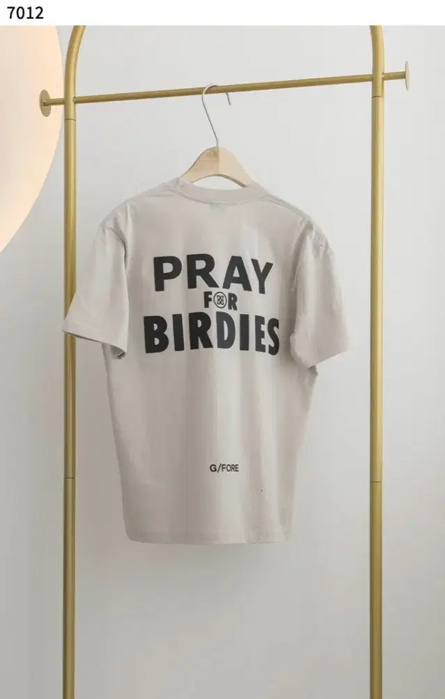 [G/F](1+1 두장 가격)Pray For Birdies 에센셜 티셔츠