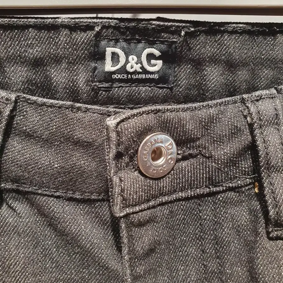 [무료배송]D&G 돌체앤가바나 흑청 데님 팬츠 스키니 청바지 25인치