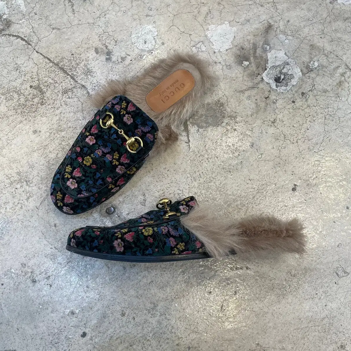 구찌 floral princetown suede slippers