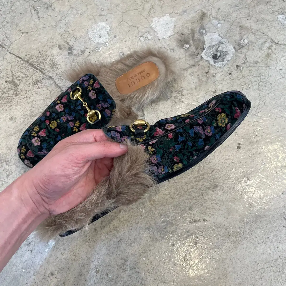 구찌 floral princetown suede slippers