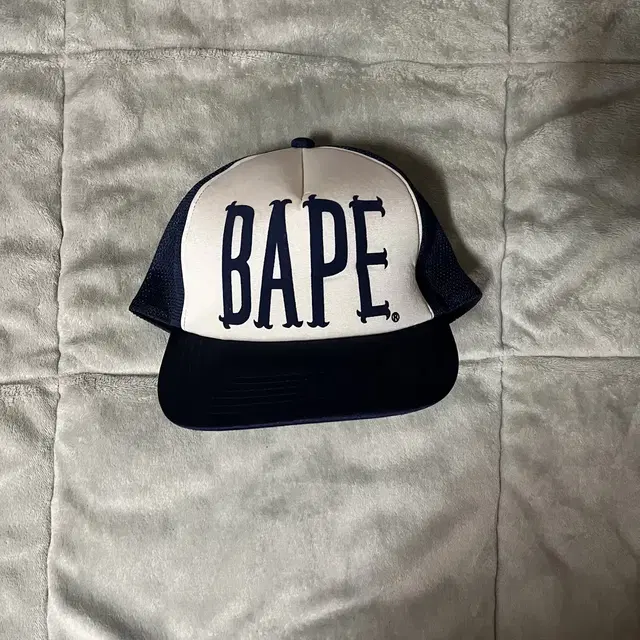 A bathing ape 베이프 스냅백 모자 L