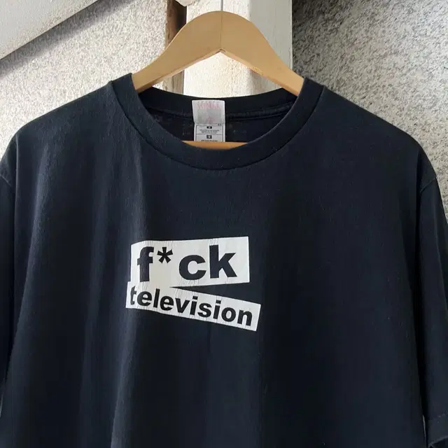 00s Fuck Television 티셔츠