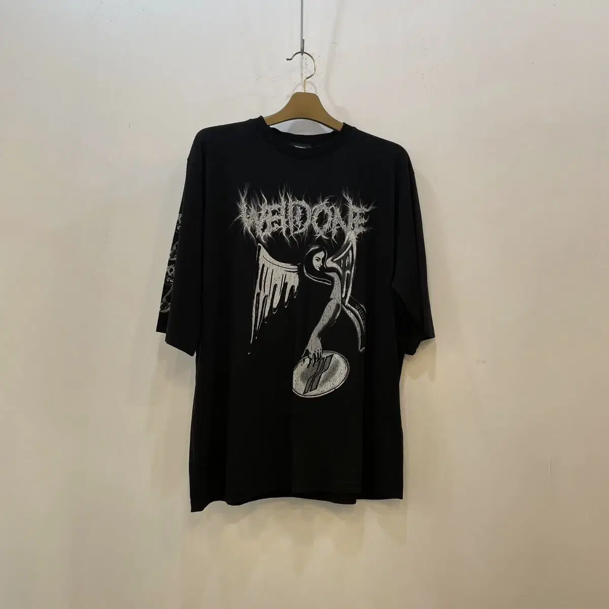 Weldon Crack Angel Short Sleeve T-Shirt