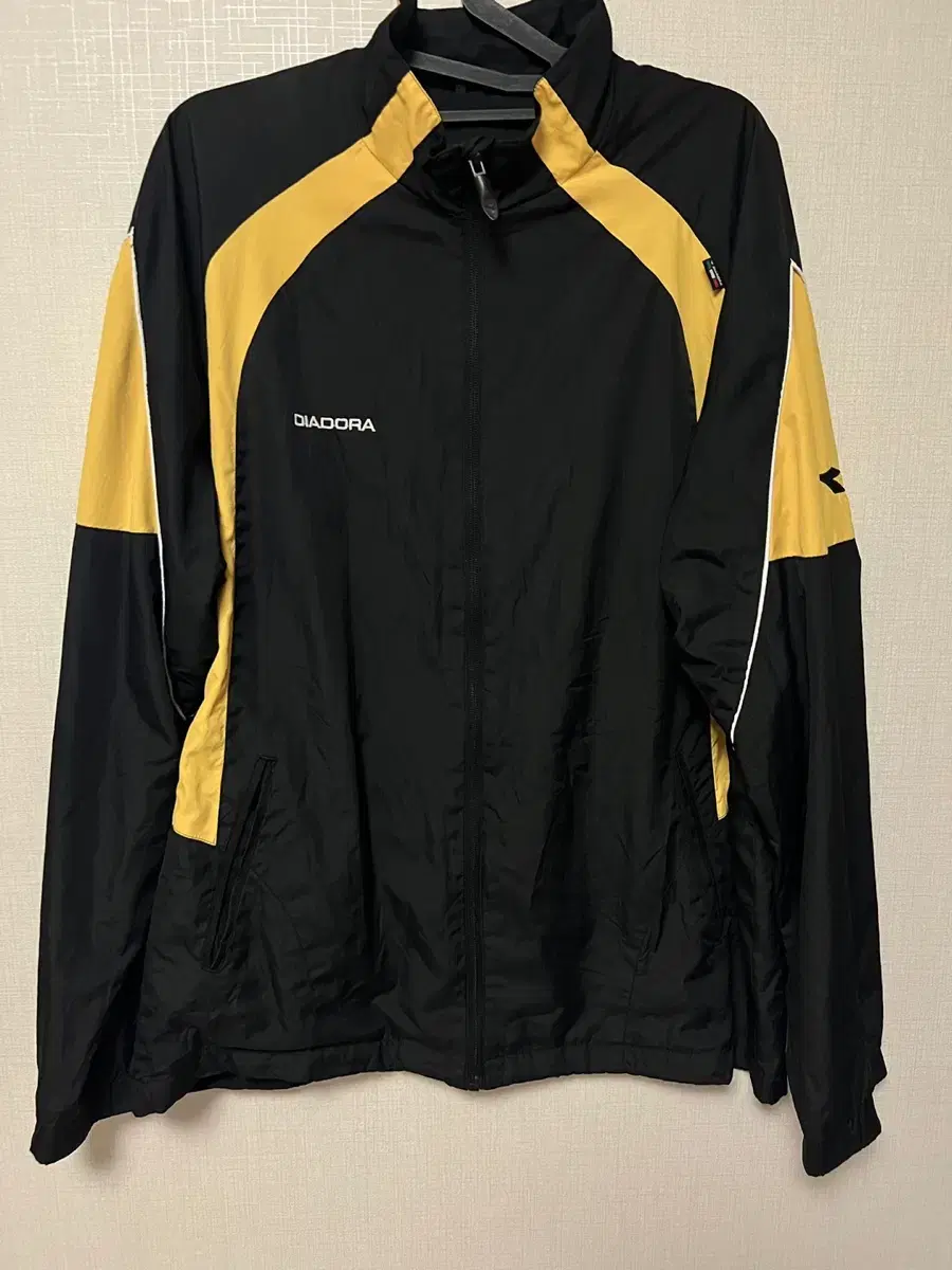 Diadora Windbreak (100)