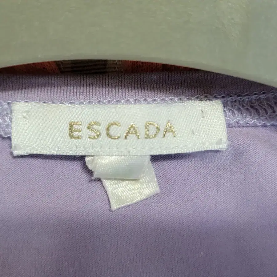 ESCADA 에스까다 여성 스판 반팔라운드티