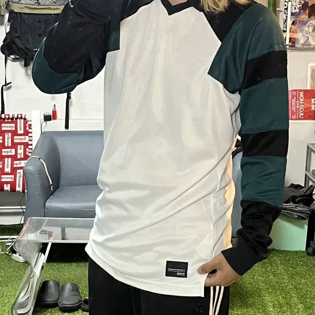 아디다스 이퀍먼트 져지 롱슬리브 Adidas