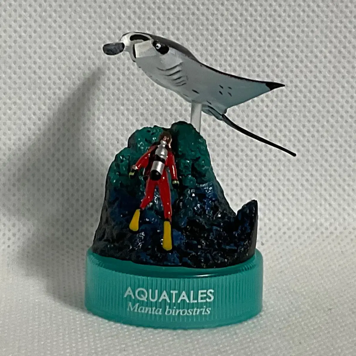 Novox Goods Aquatales Manta Ray and Diver Figure Kaiyodo