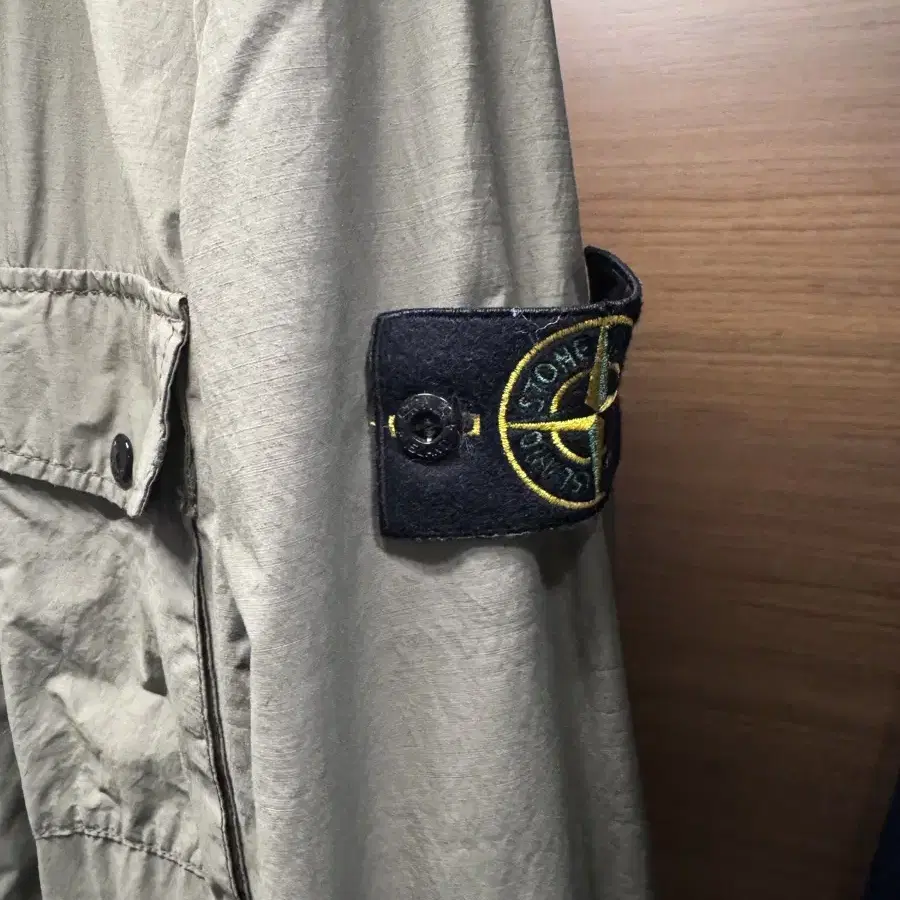 Stone island 스톤아일랜드 정식 정품 야상 size100(L)