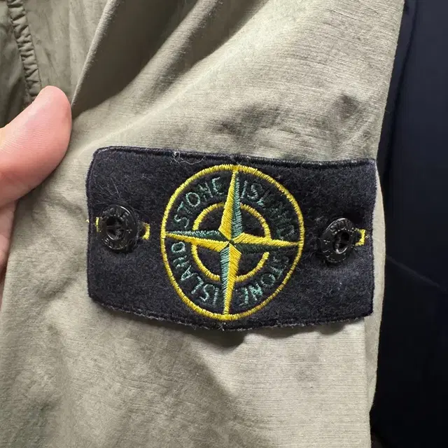 Stone island 스톤아일랜드 정식 정품 야상 size100(L)