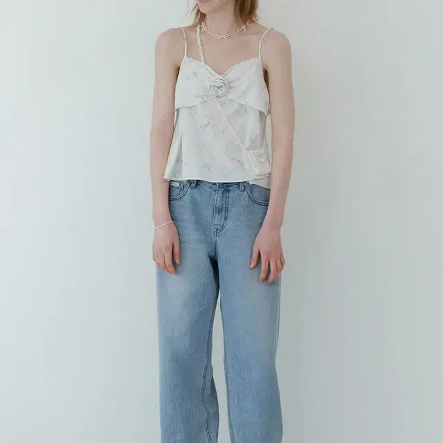 soonsu mellow jeans 라이트블루 새상품 팝니다.