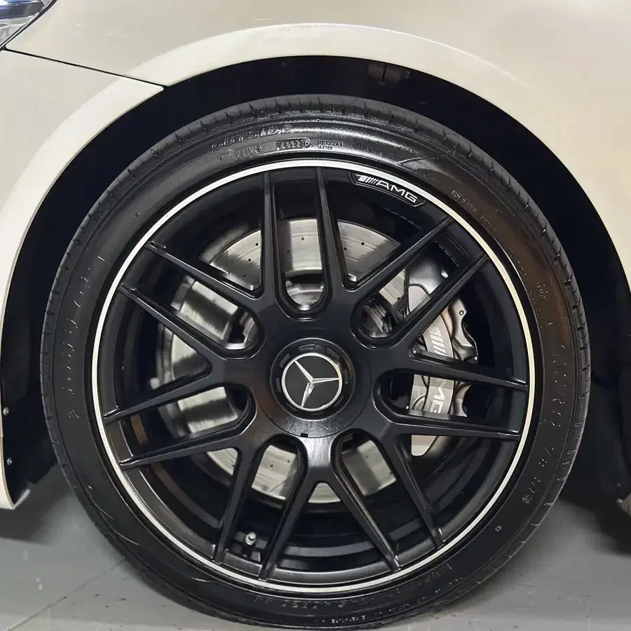 신품 대품x 20인치 S63 AMG 퍼포먼스 st휠