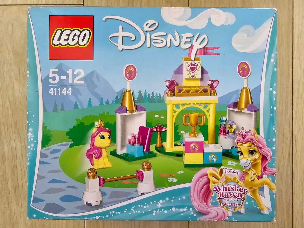 LEGO 41144 Disney Princess Petite's Royal Stables