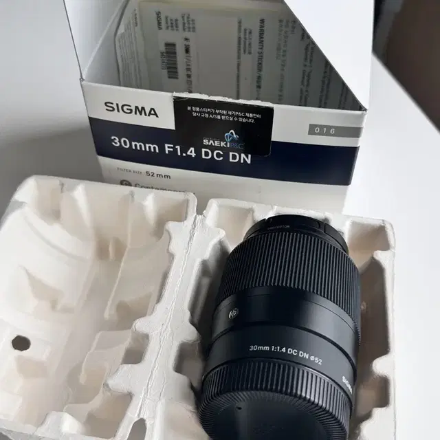 시그마 30mm F1.4 DC DN (소니E마운트)