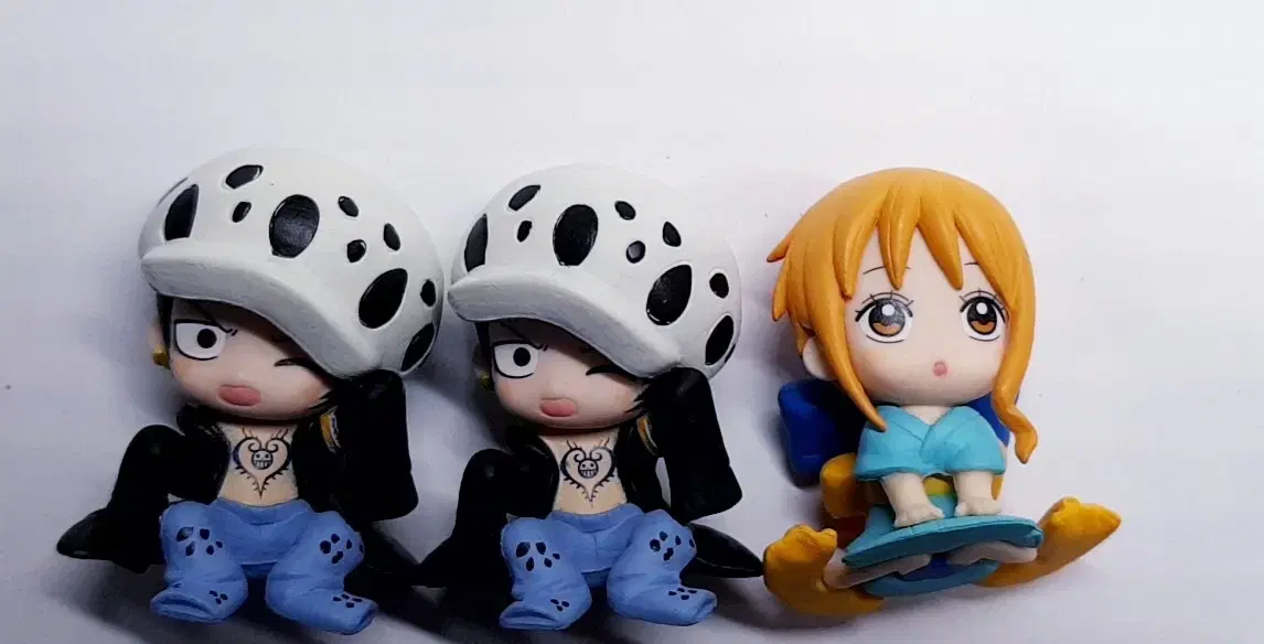 ONEPIECE Trafalgar Row Nami Modoracetai Chibi Figure