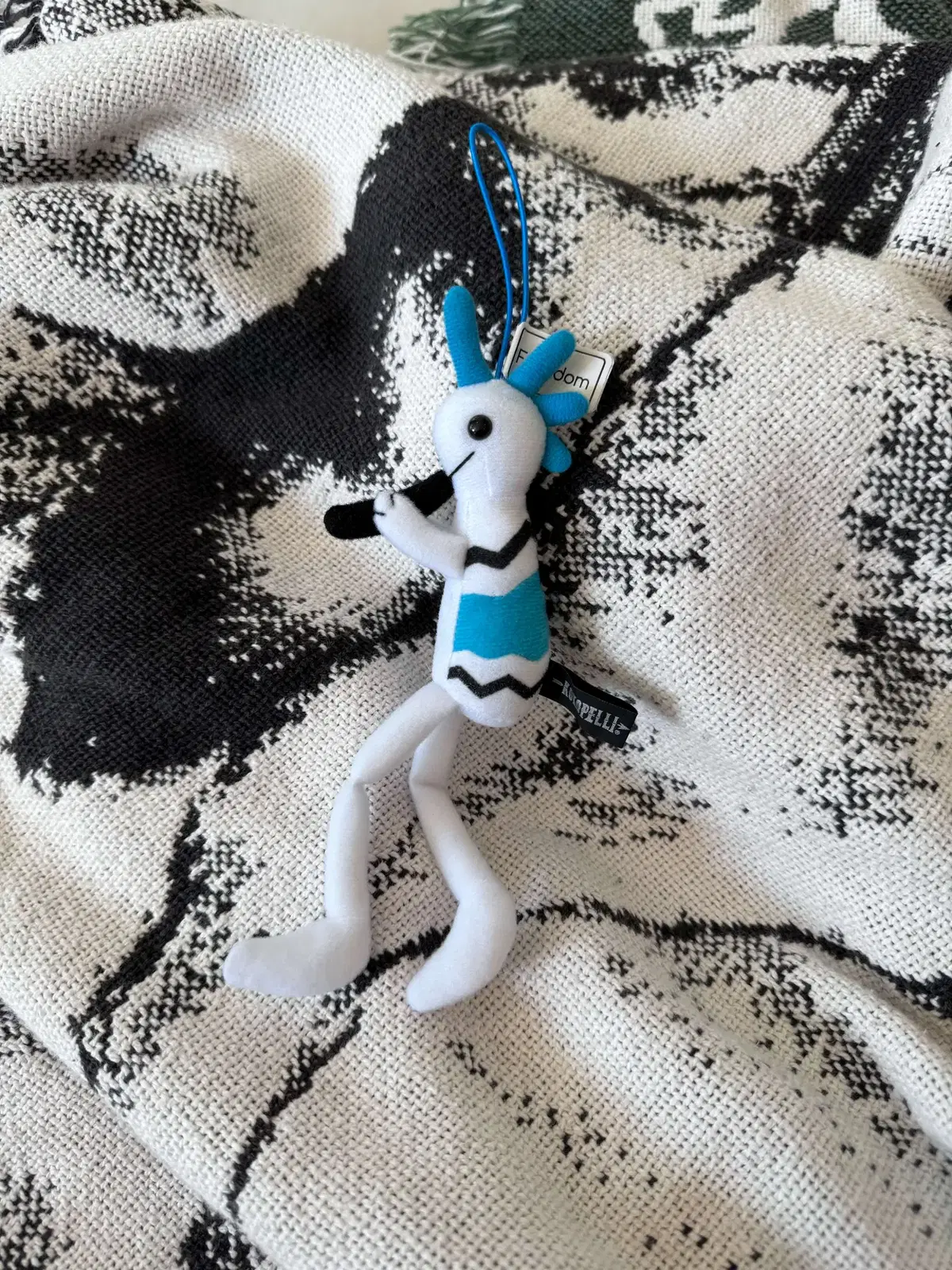 K,C R4T big kokopelli keyring