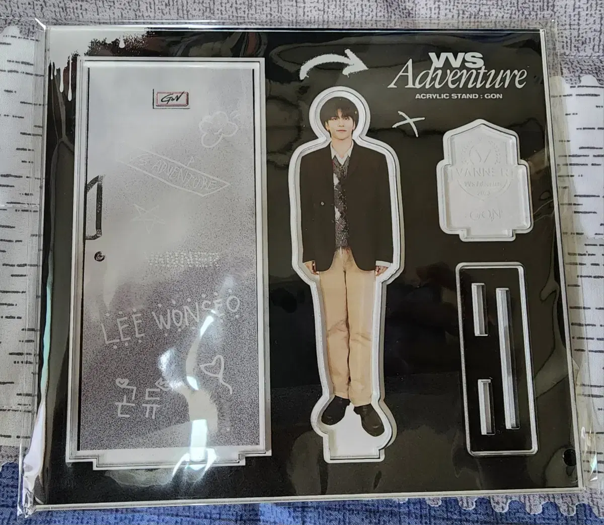 Vanner fan con MD Acrylic stand gon Wonseo hyesung