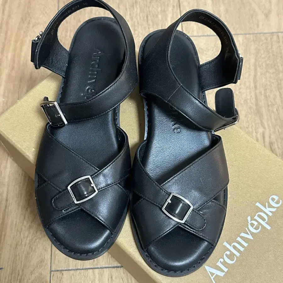 아카이브앱크 벨티드 샌들 샌달 230 Belted sandal