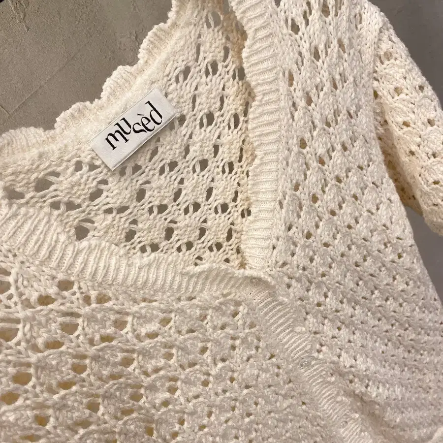 뮤제드 Seashell Motif Crochet 반팔가디건