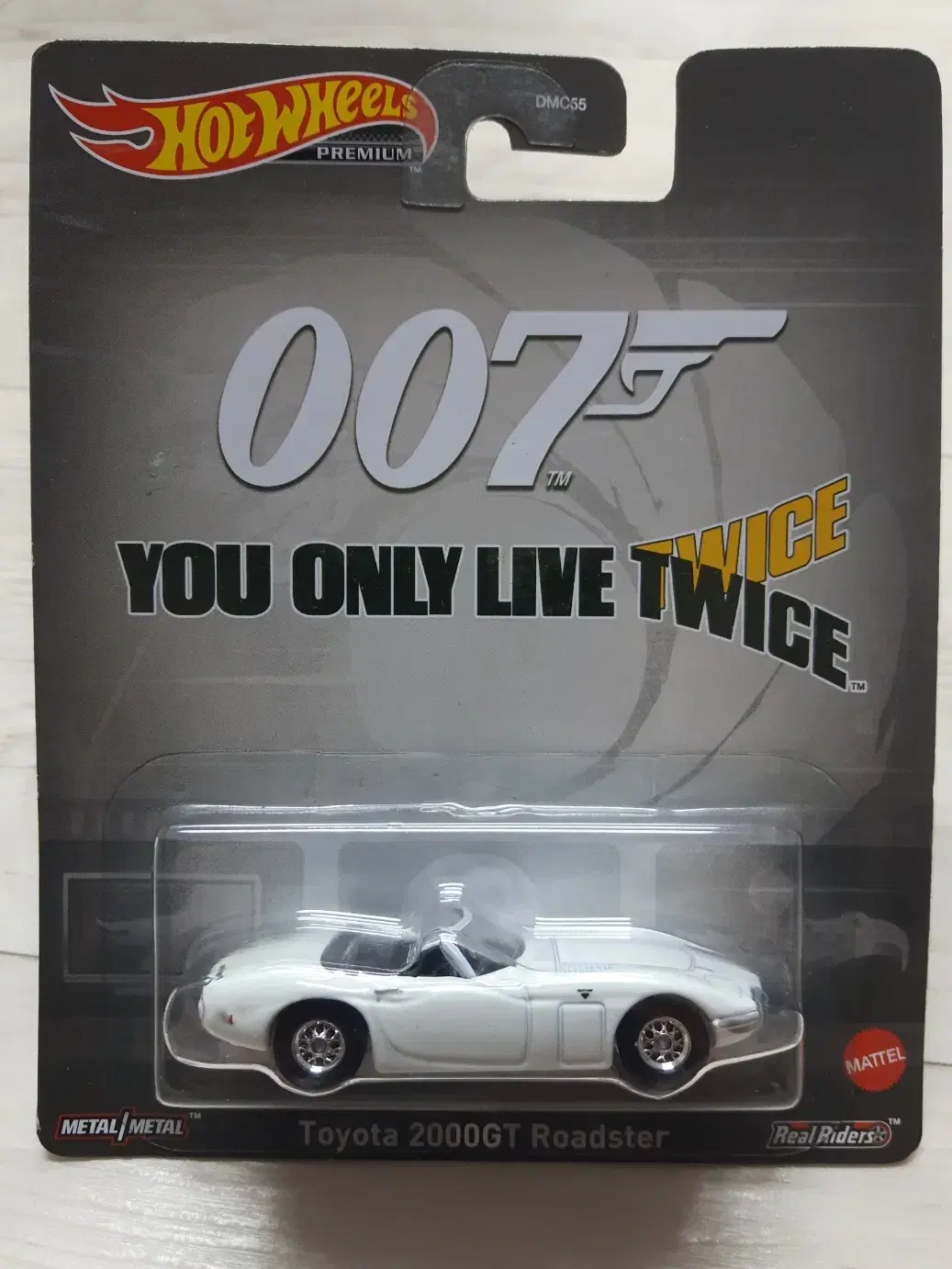 Hot Wheels Premium 007 Toyota 2000GT Roadster sealed New