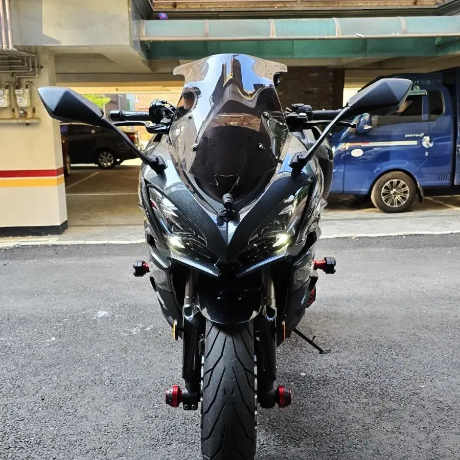 18년식 Z1000sx 판매합니다