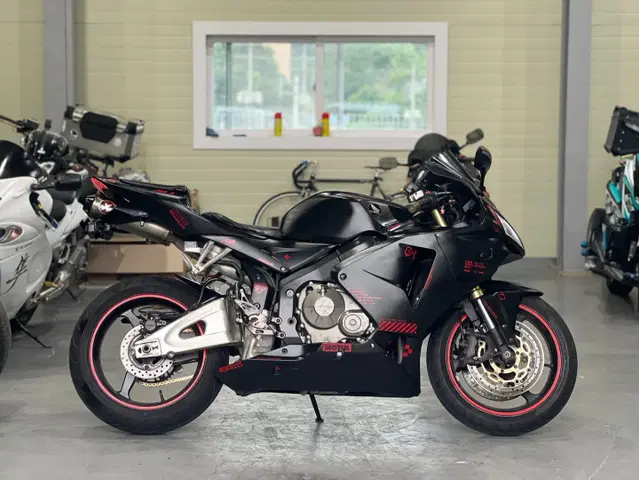 CBR600RR 05년식 블랙컬러 일발시동 주행질감 최상급 판매합니다