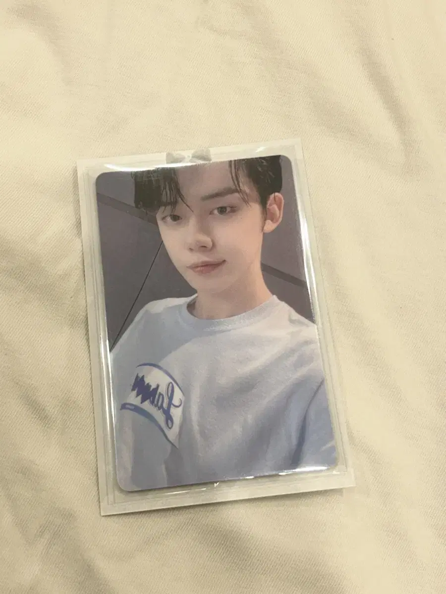 txt hybe insight yeonjun photocard (last sale)