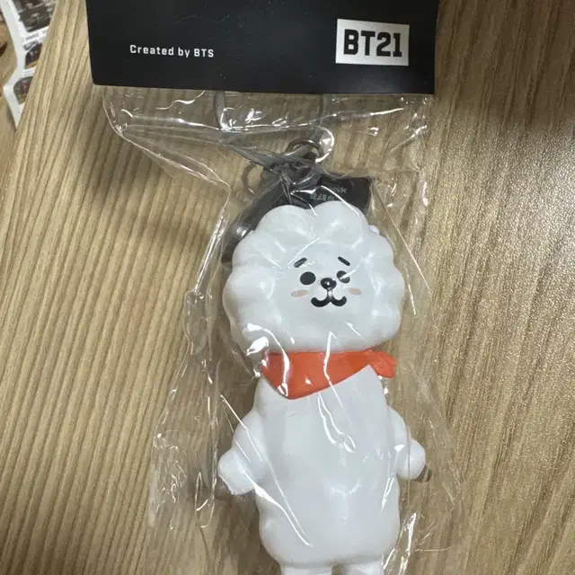 BT21 피규어 키링