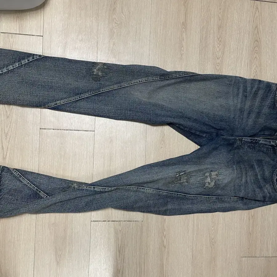 넥스트도어립스 DISTRESSED JEAN BLUE