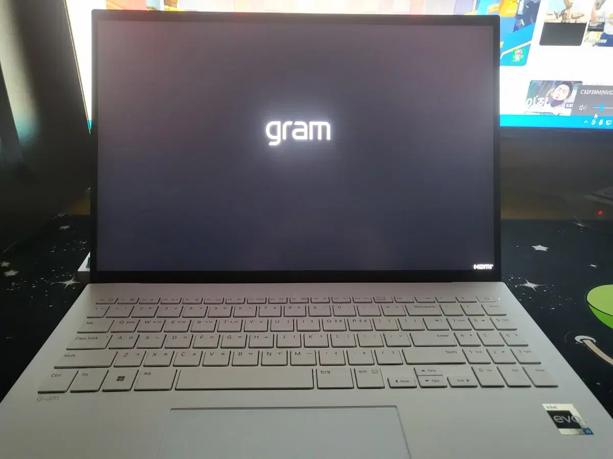 (New product grade) LG gram laptop for sale. Please contact us.