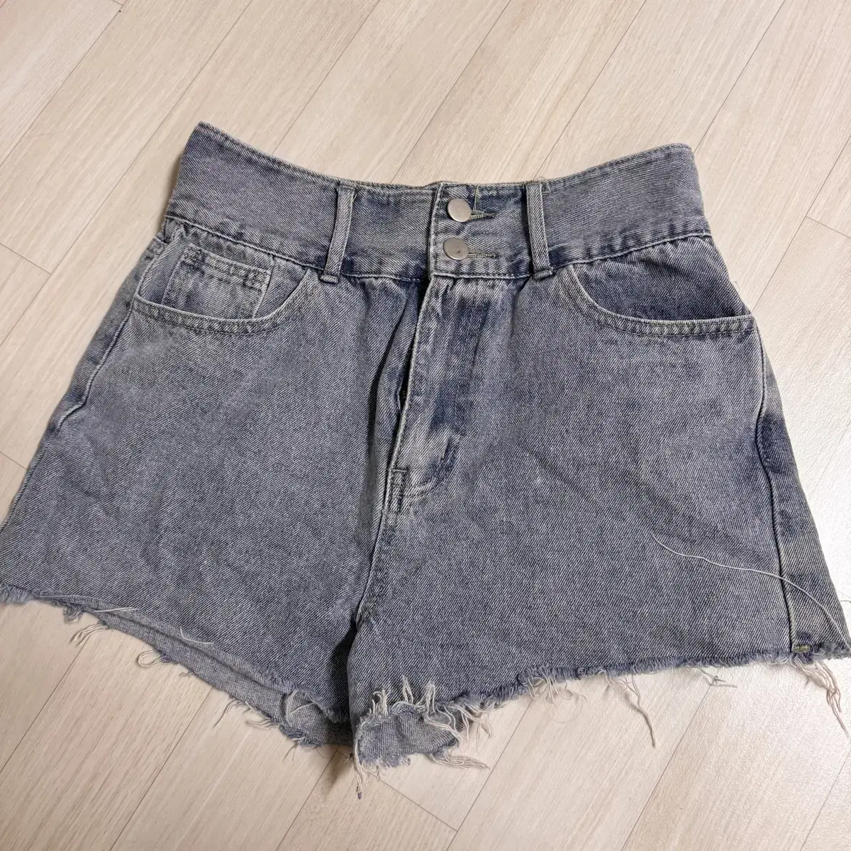 Two-button jean shorts