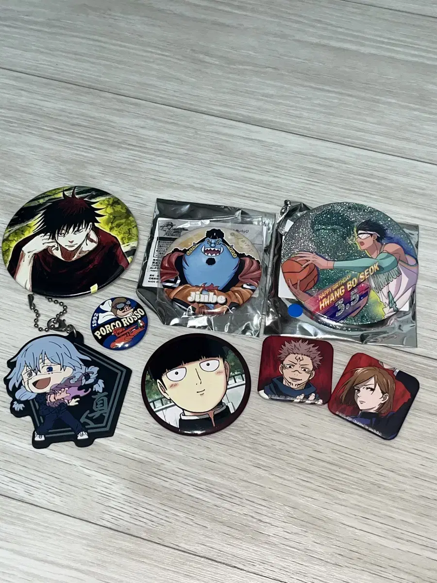 Zuu Spinning Mobsaiko Garbage Time Badge Keyring