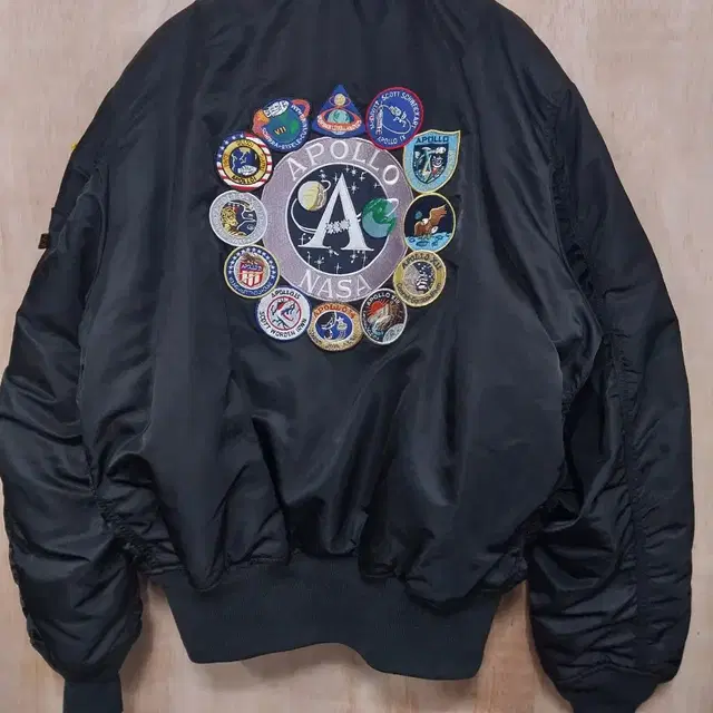 ALPHA INDUSTRIES ma1 나사 항공점퍼