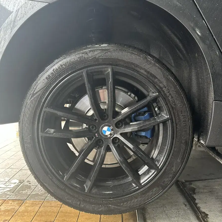 BMW 520d msp 휠타이어셋 판매(tpms제외)