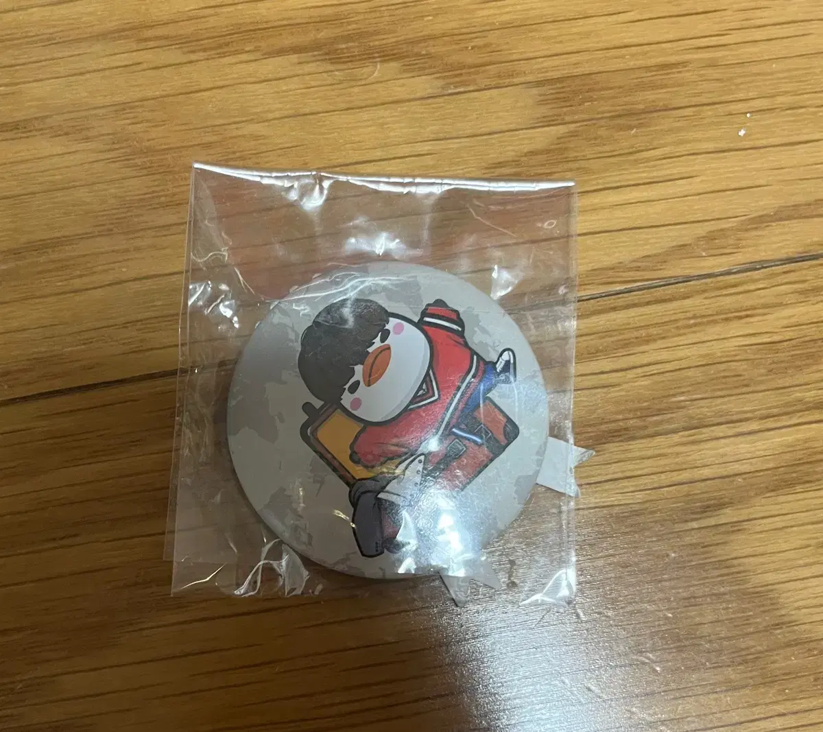 Lee Junho Official Peng Peng Can Badge