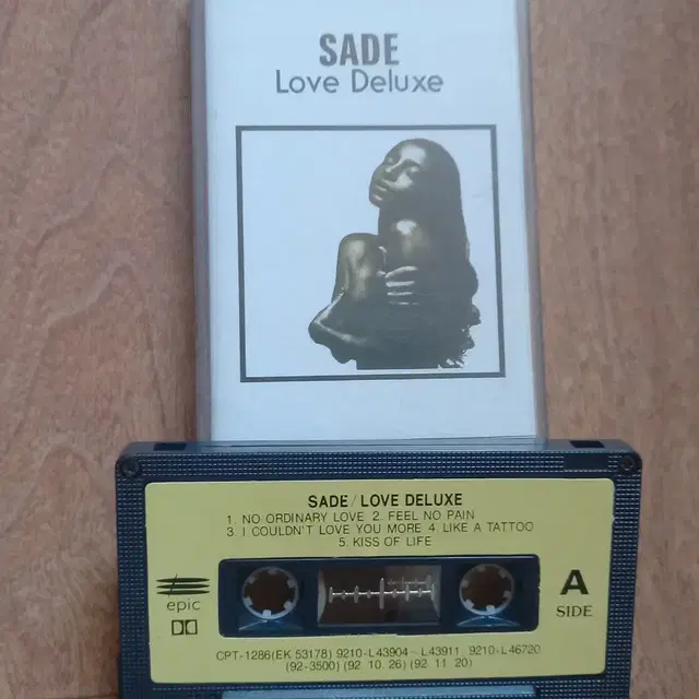 sade 카세트테이프