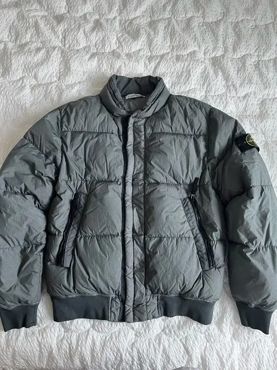 (Lightning Care Complete) Stone Island Crinklapse 17FW rain puffer for sale.