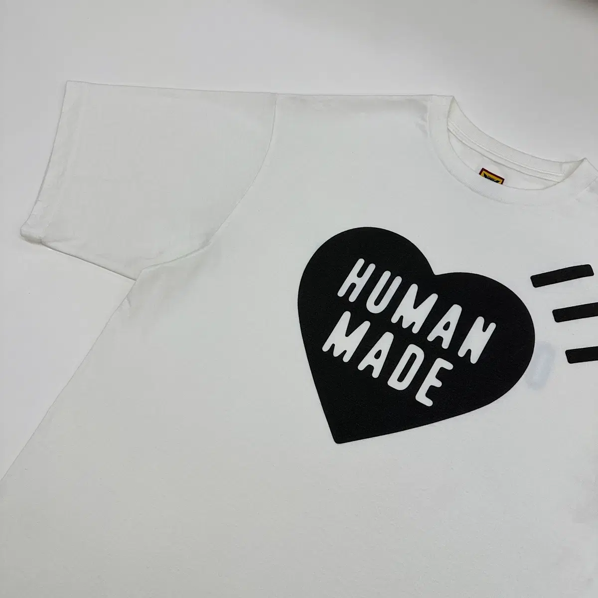 휴먼메이드 하트 티셔츠 HUMAN MADE 저렴하게 판매합니다