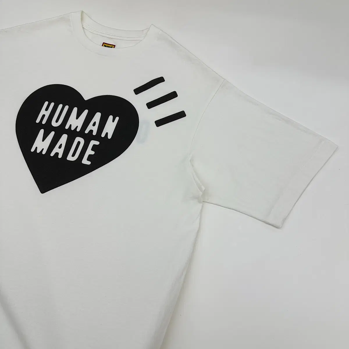 휴먼메이드 하트 티셔츠 HUMAN MADE 저렴하게 판매합니다