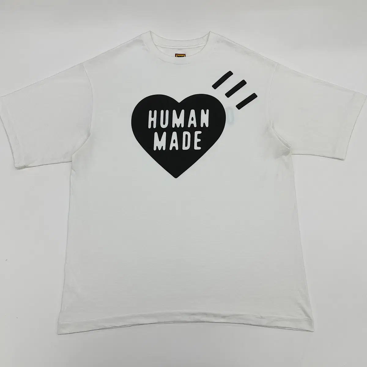 휴먼메이드 하트 티셔츠 HUMAN MADE 저렴하게 판매합니다