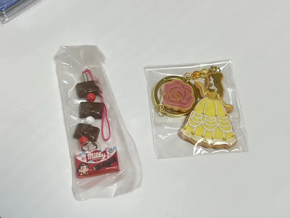 Unsealed Peco Chocolates keyring Disney belle Cookie Keychain Unused Choco Chocolate