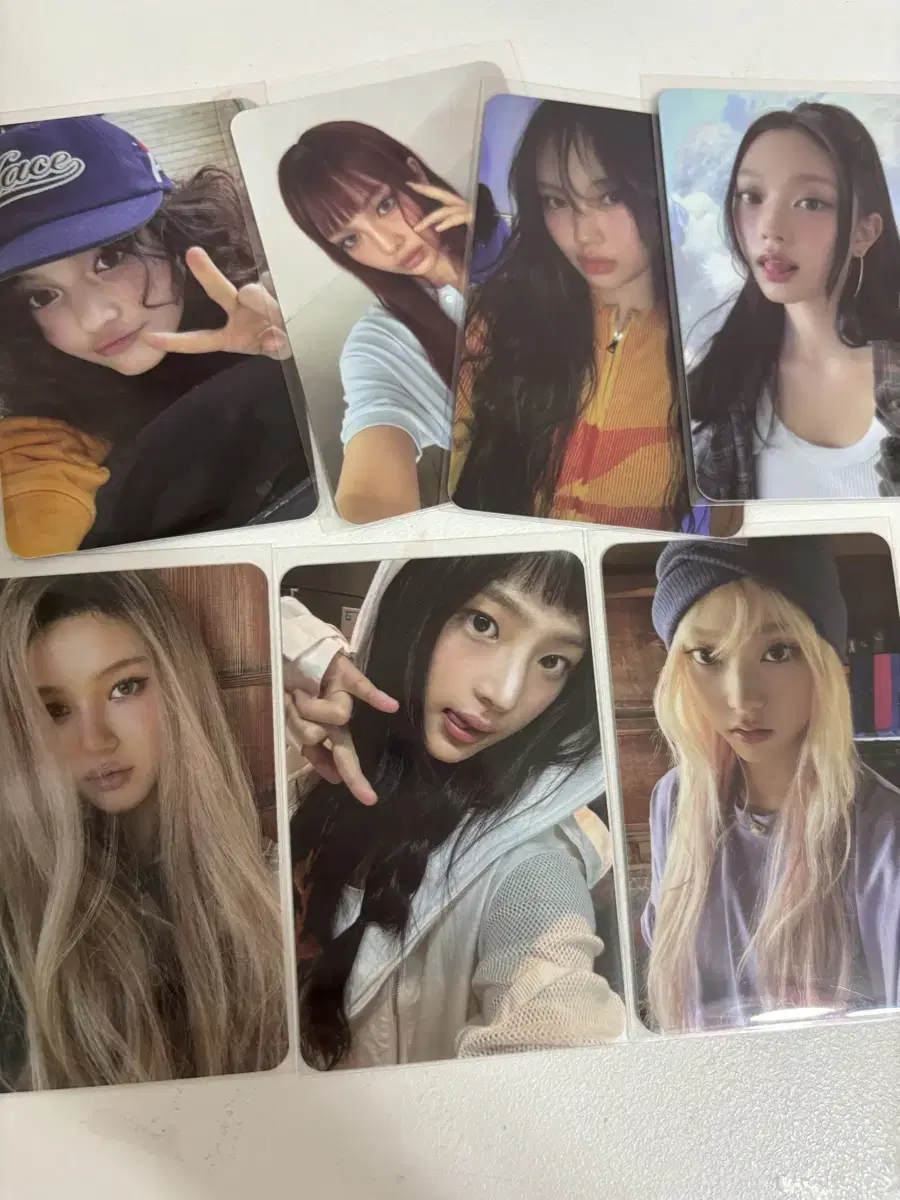 New Jeans HouseTweet photocard Supernatural Night Now minji hyein danielle Haerin