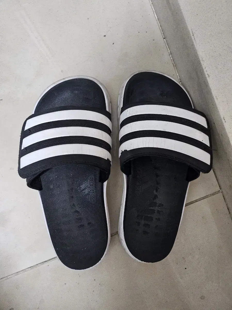 Adidas slippers