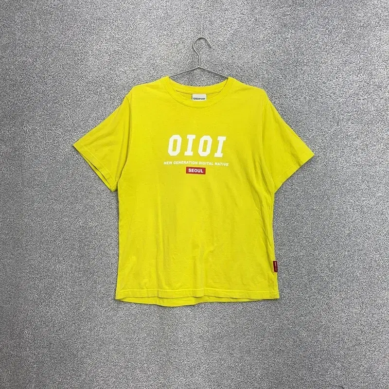 OIOI Yellow Logo Printed Vahn Tee M