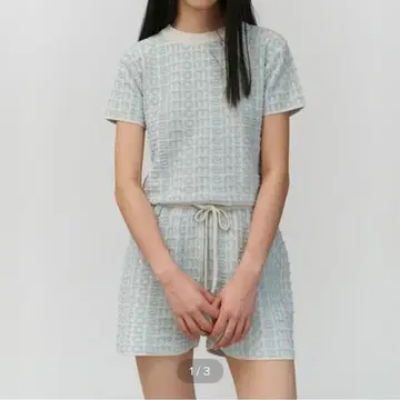 AMOMENTO】BOUCLE LOGO TOP_SKY BLUE（Sparkling Elegance Glam