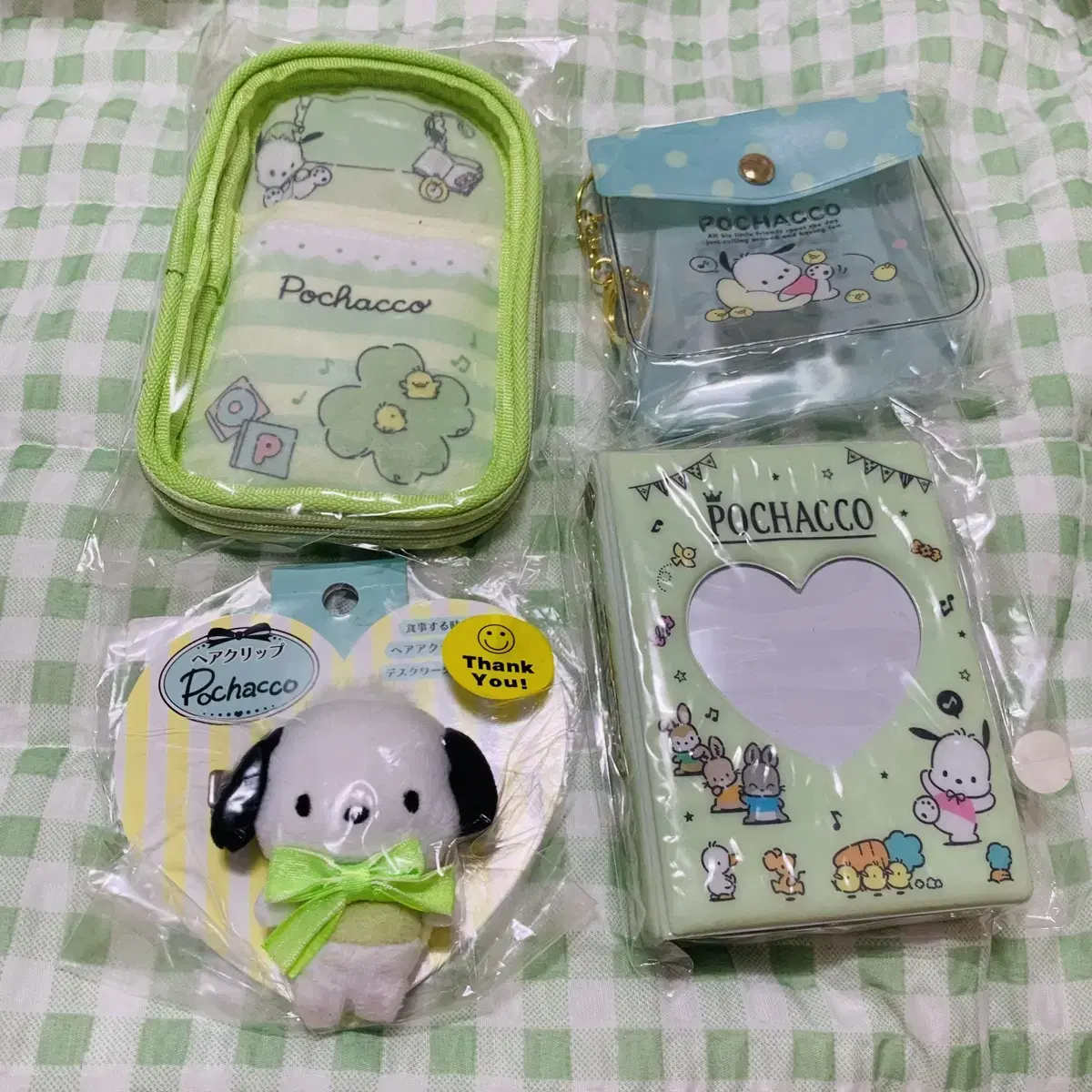 PochacoSell photocard holders, coin purses, pouches and pins in bulk