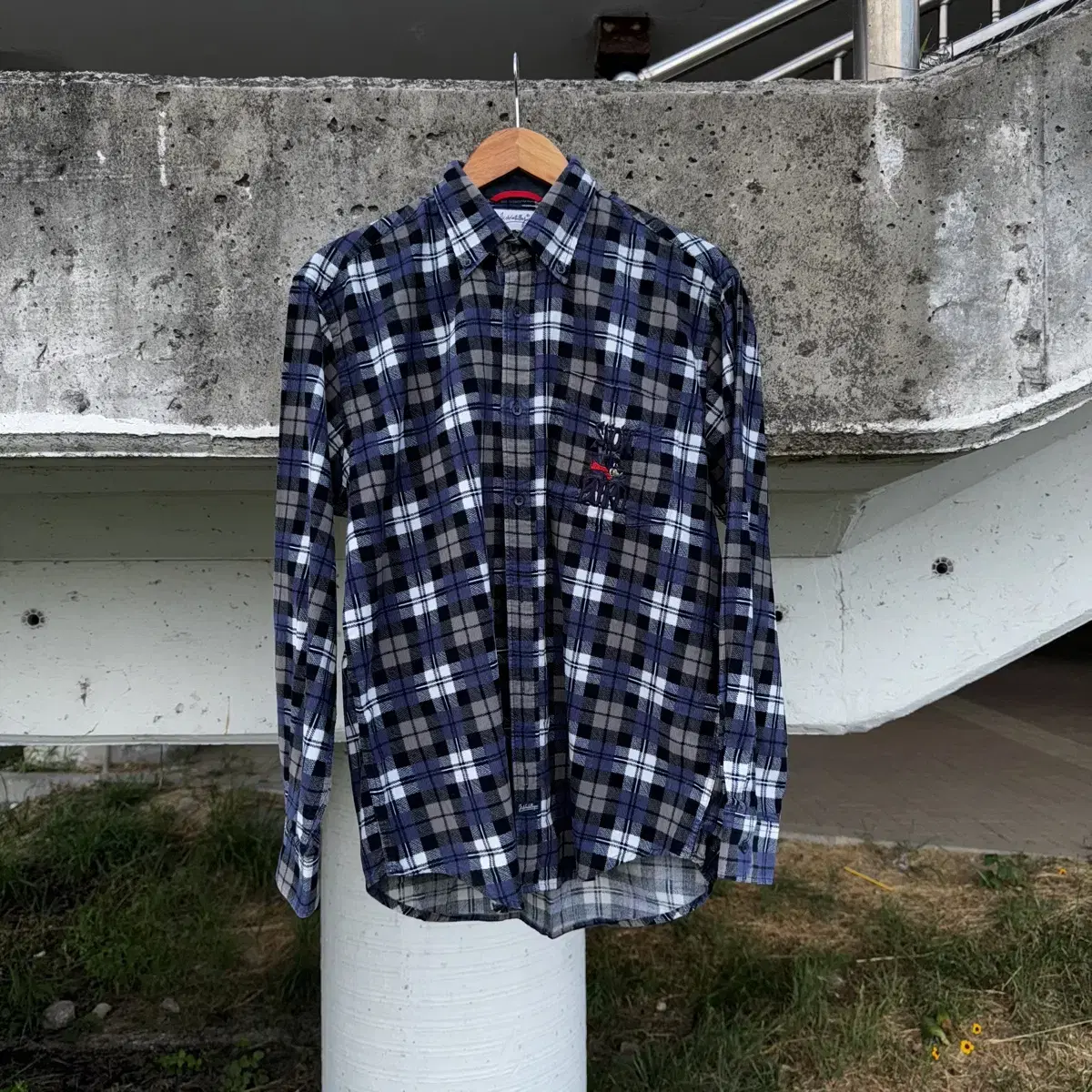 Snowboarding plaid shirt for Italian brand