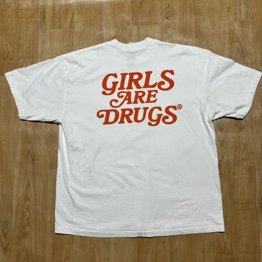 Girls are drugs 프린팅 반팔 2xl