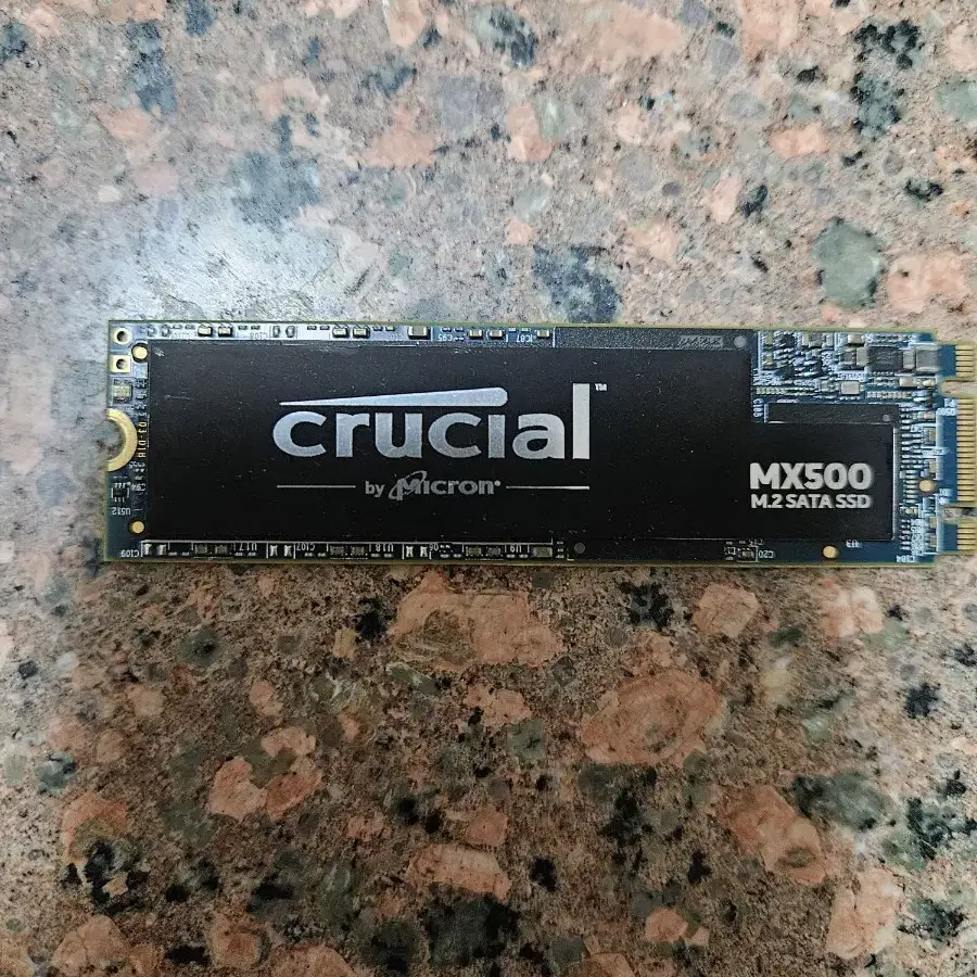 CRUCIAL SSD 250GB